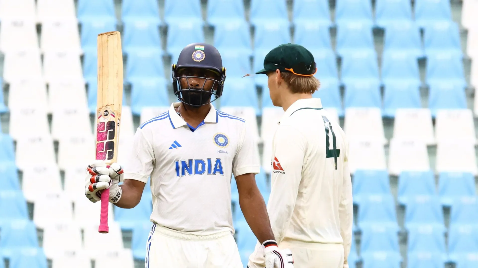 IND-a Vs AUS-a: दूसरे दिन जोश फिलिप्स के शतक से आस्ट्रेलिया ने बनाई भारत पर बढ़त 