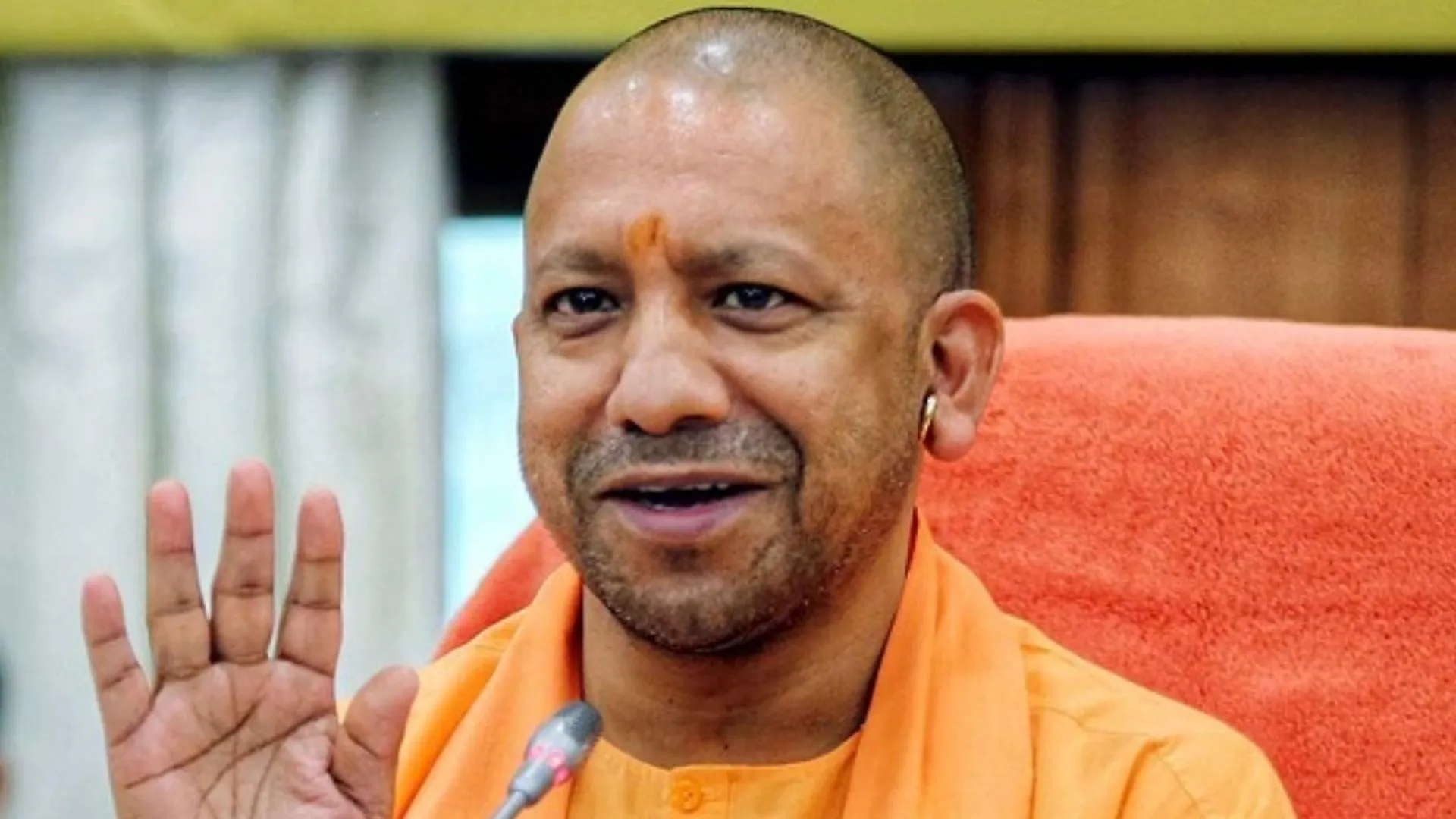 योगी सरकार ने दी शिक्षा सुधार को नई गति, 5.75 लाख से अधिक शिक्षकों/शिक्षामित्रों को मिली सहूलियत