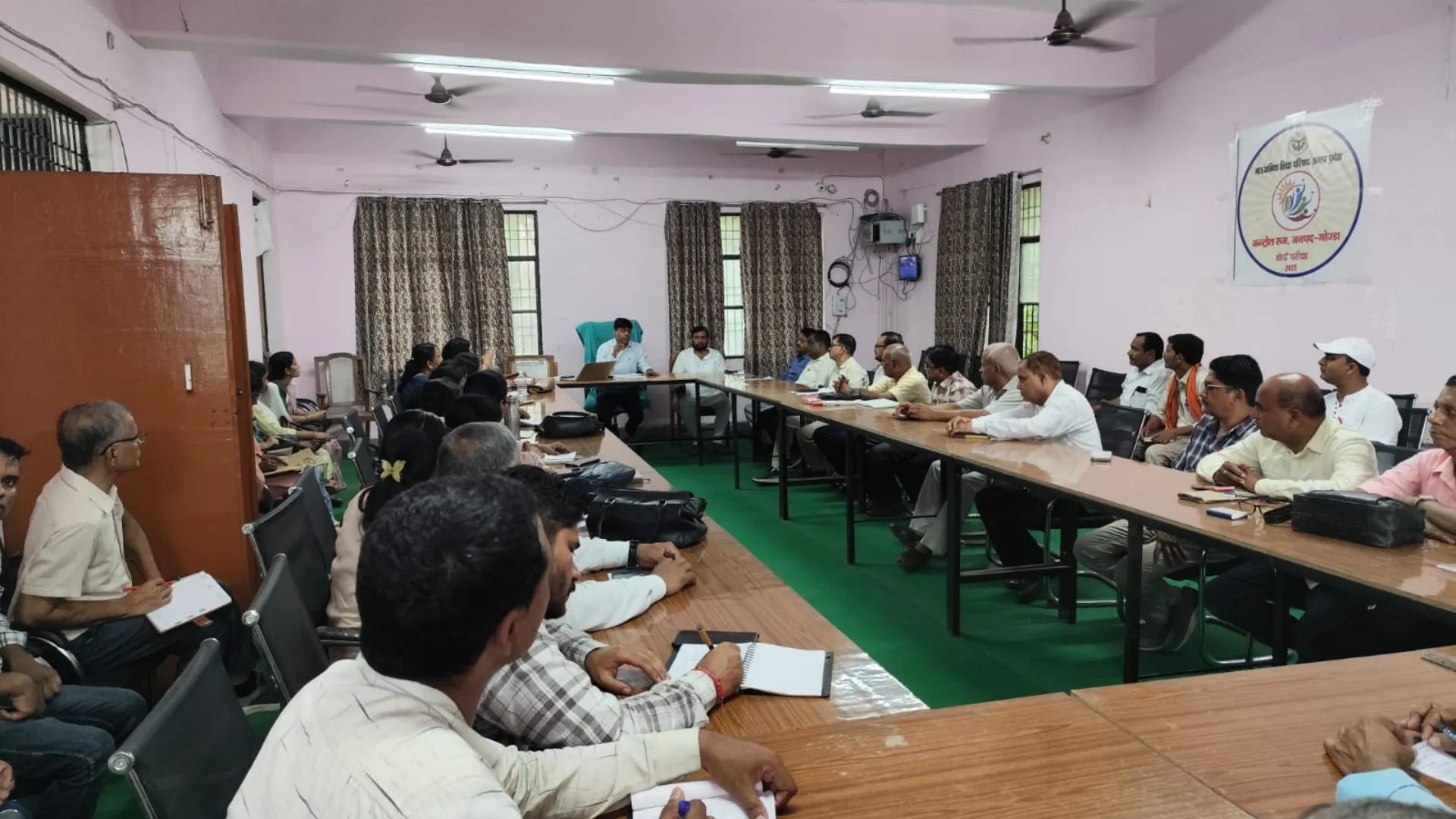 27 प्रधानाचार्यों को DIOS ने नोटिस जारी कर मांगा जवाब, समीक्षा बैठक में अनुपस्थित रहने पर कार्रवाई 