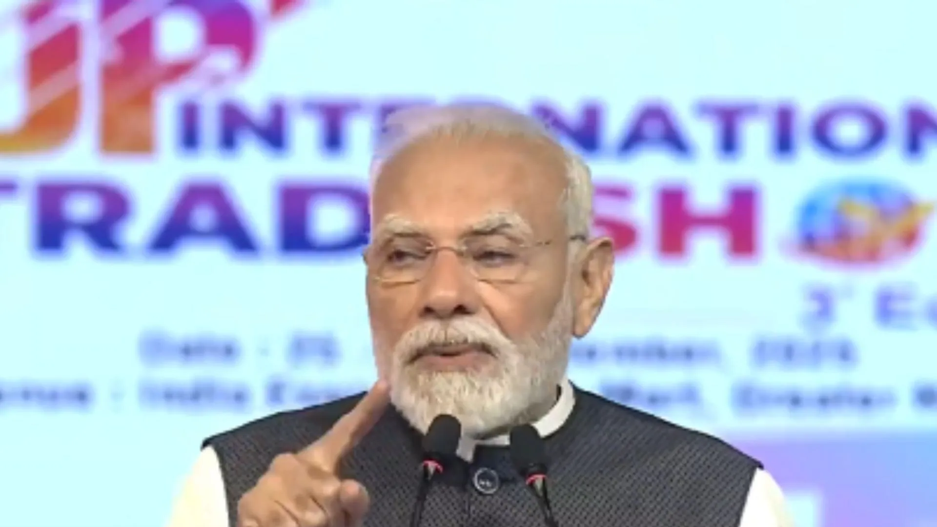 'उत्तर प्रदेश इंटरनेशनल ट्रेड शो 3.0' का आयोजन: भारत में ही उपलब्ध चीजों को बढ़ाना..ट्रेड शो में बोले पीएम मोदी  