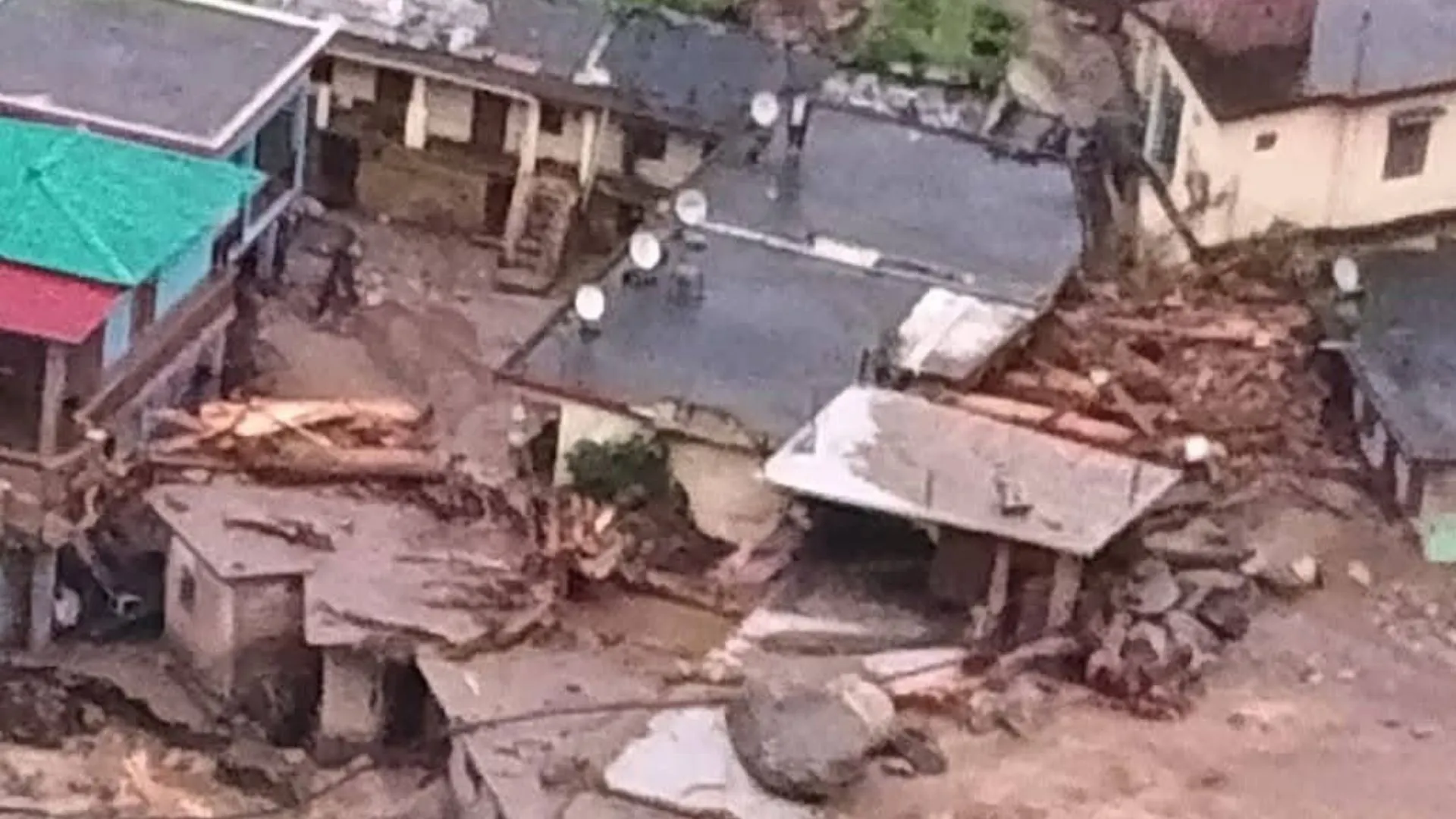 उत्तराखंड में भारी तबाही: चमोली के नंदानगर में भारी बारिश से भूस्खलन, 5 लापता 