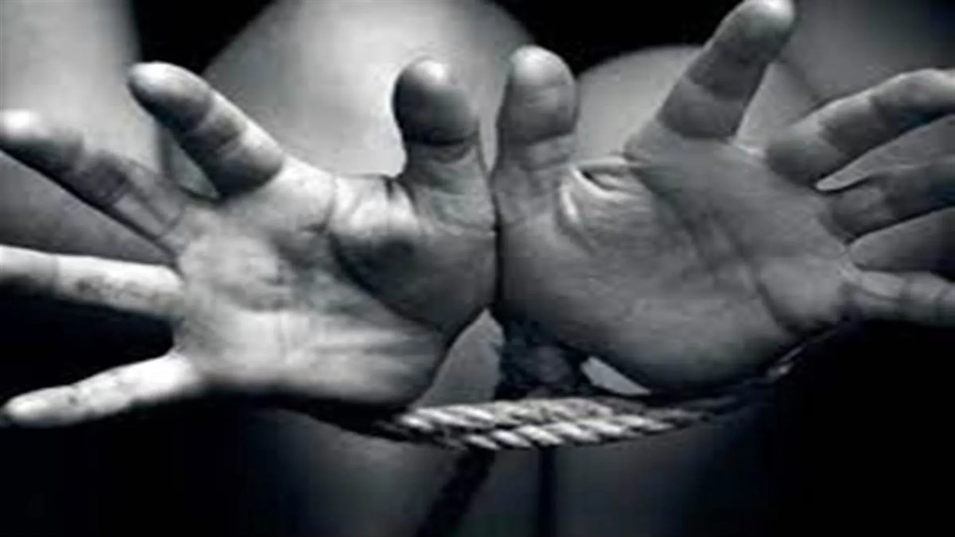 हरदोई: मां कोल्ड ड्रिंक खरीदती रही, 17 वर्षीय बेटी हुई लापता; शादी का झांसा देकर अपहरण का आरोप, तीन पर केस दर्ज