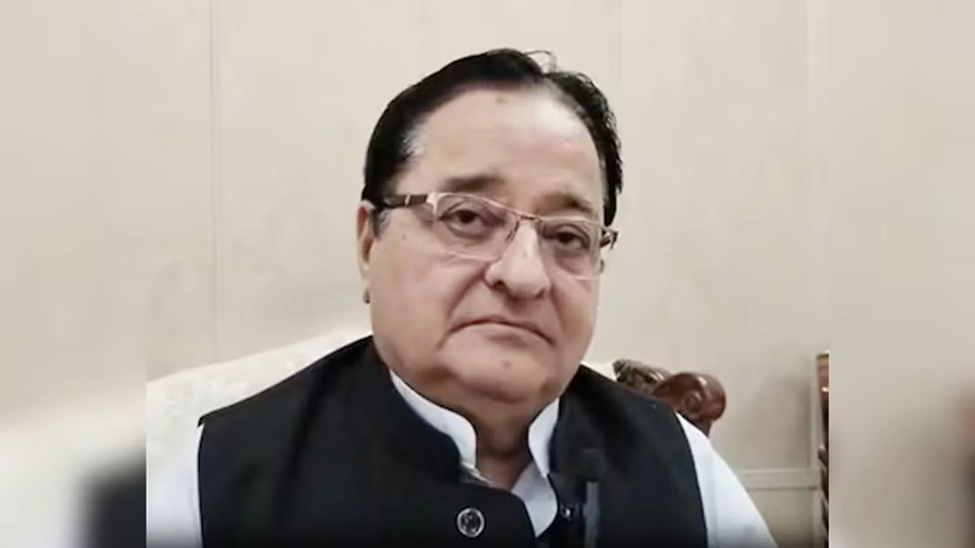 Moradabad : रामभद्राचार्य के मिनी पाकिस्तान वाले बयान पर भड़के सपा पूर्व सांसद डॉ. एसटी हसन