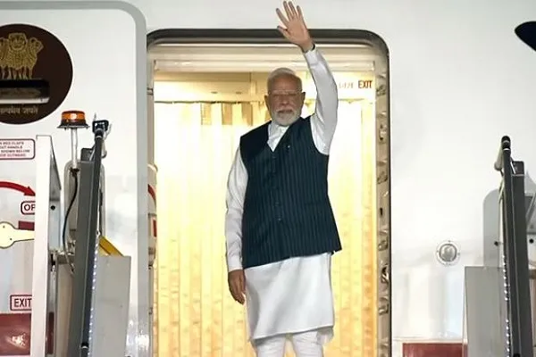  Prime Minister Modi: प्रधानमंत्री मोदी चार दिन की जापान और चीन यात्रा के बाद स्वदेश रवाना 