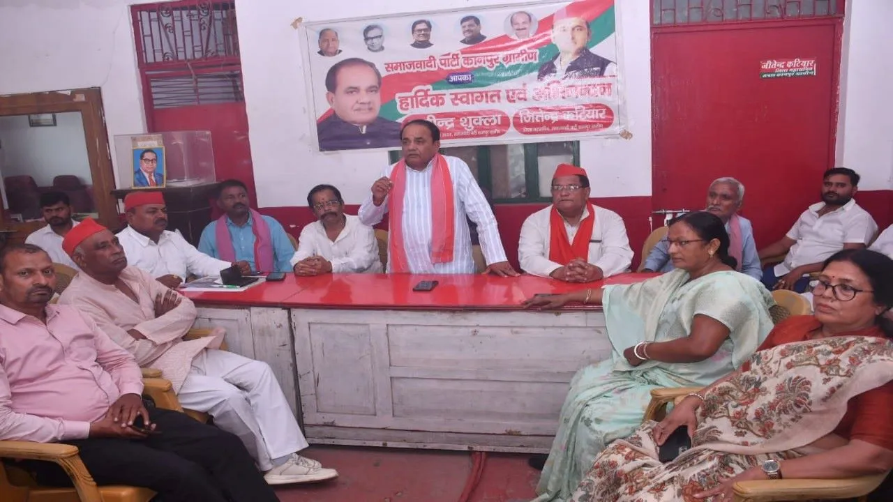  कानपुर  : 470 मलिन बस्तियों में सपा चलाएगी जन जागरण अभियान