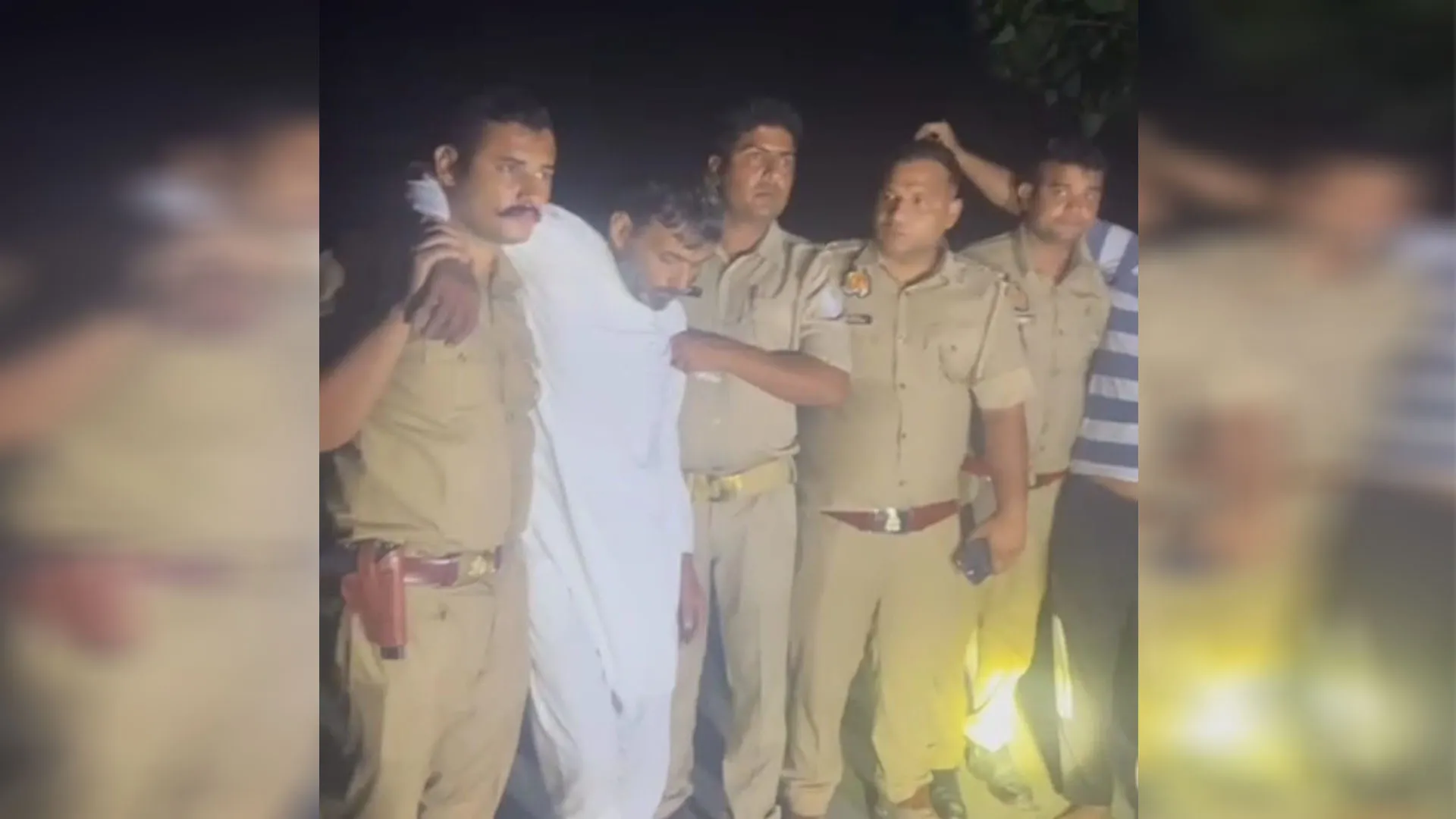 Rampur : पुलिस ने मुठभेड़ के बाद दो गोकश दबोचे, पैर में लगी गोली 