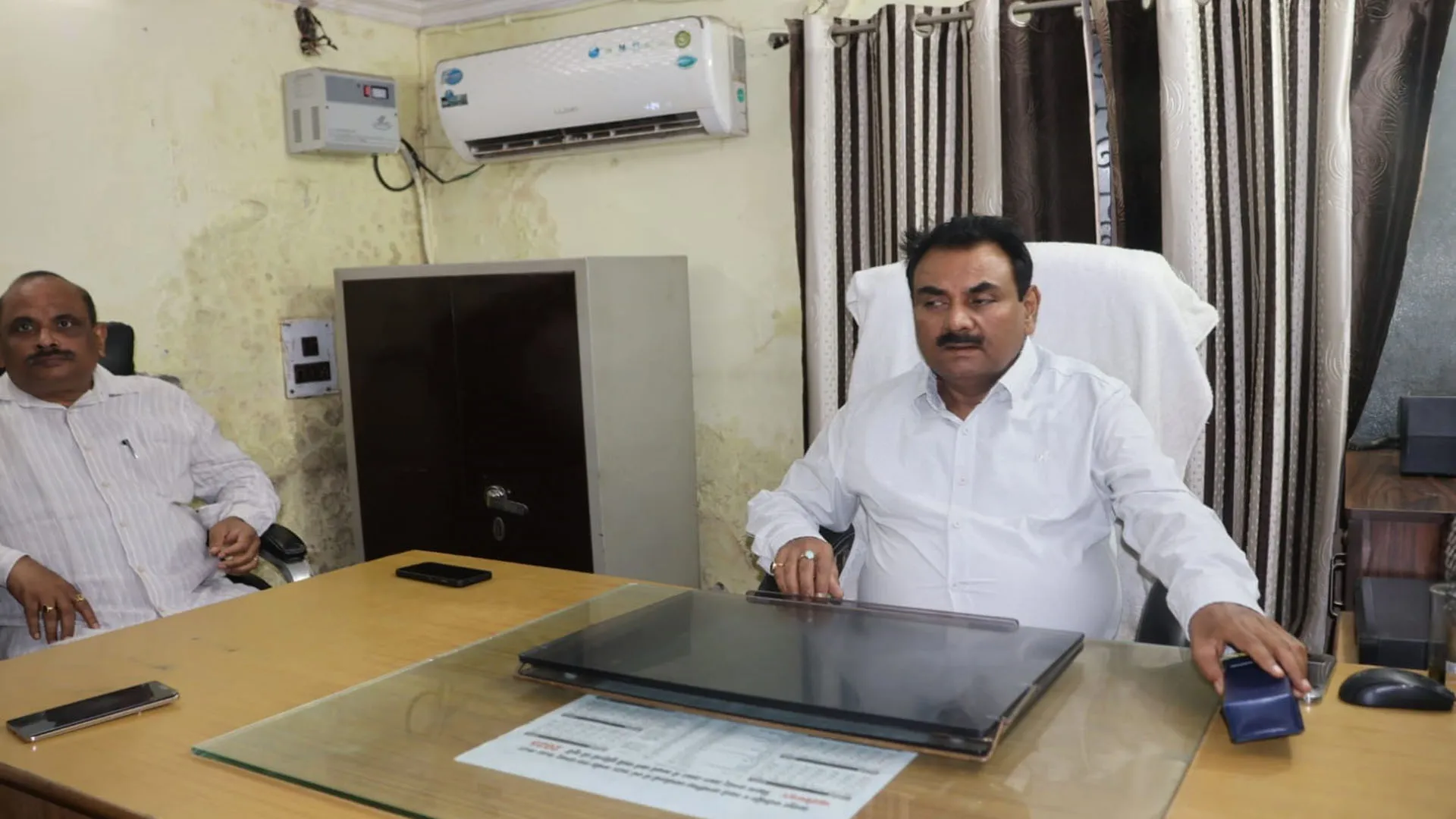 UP : अरक्षित नंबर निजी वाहनों को दिया था, FIR के बाद एआरटीओ खिलाफ रिपोर्ट शासन को भेजी गई