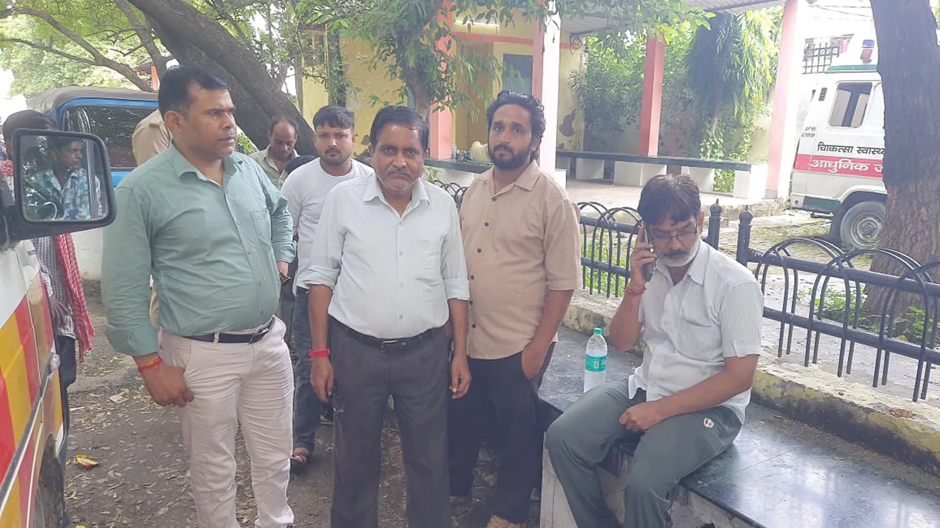 Rampur : ट्रैक्टर ट्रॉली की चपेट में आकर बाइक सवार की मौत