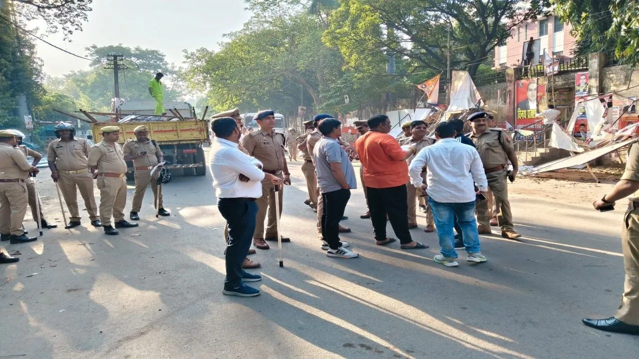 पुलिस अतिक्रमण (1)