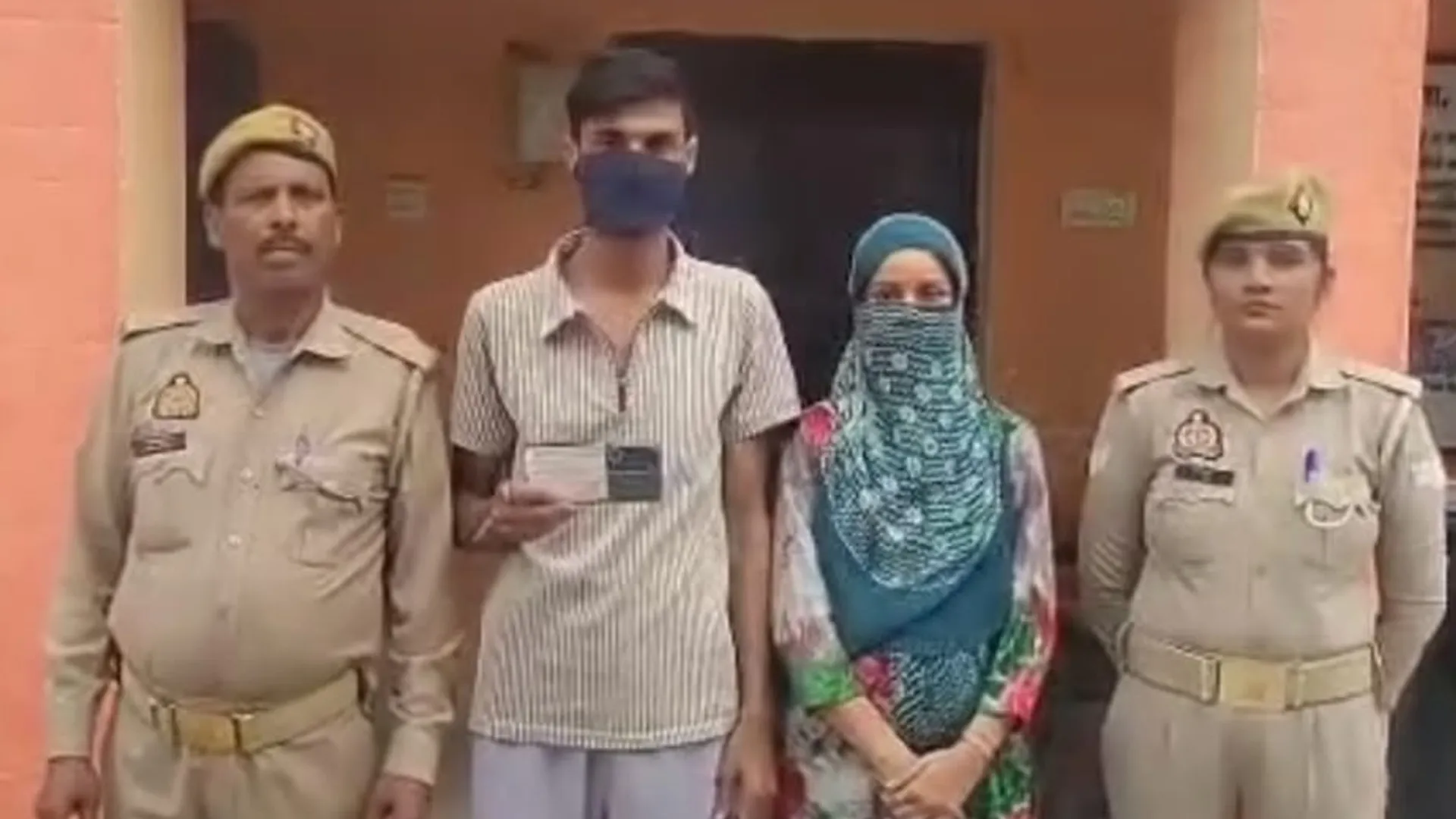 रामपुर : शादी के बहाने ठगी करने वाली लुटेरी दुल्हन सहित दो गिरफ्तार