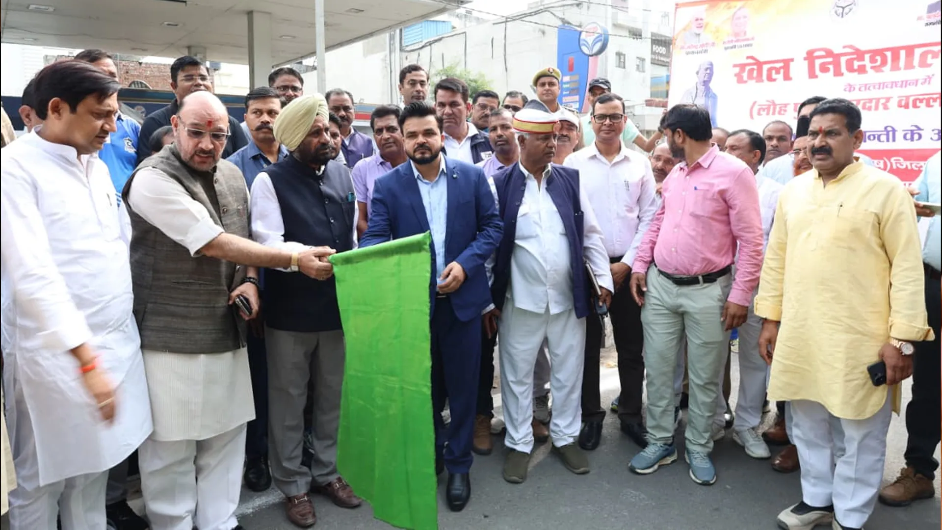 रामपुर : देश की एकता अखंडता के लिए रन फॉर यूनिटी में दौड़े रामपुरवासी