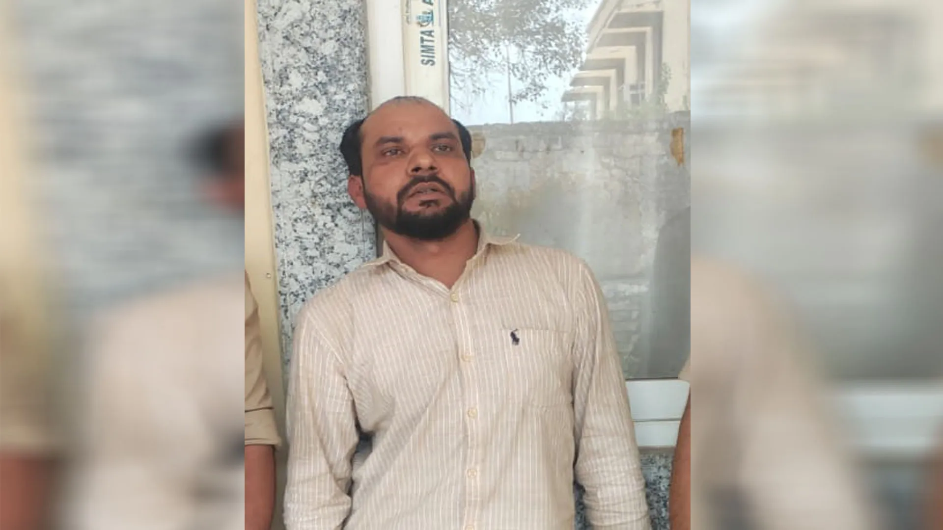 Bareilly: दूसरे समुदाय के युवक ने किशोरी से होटल में किया रेप...उम्र छिपाने को बनाया फर्जी आधार कार्ड