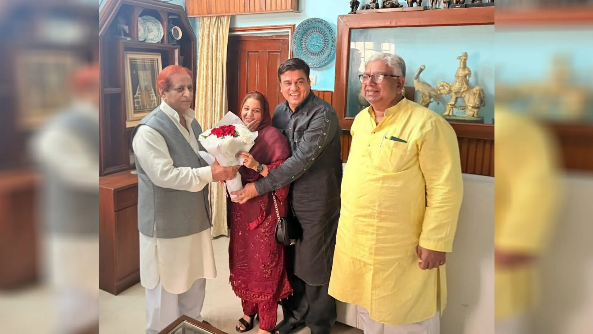 Rampur:  जेल छूटे सपा के पूर्व विधायक इरफान सोलंकी पत्नी संग आजम से मिलने पहुंचे
