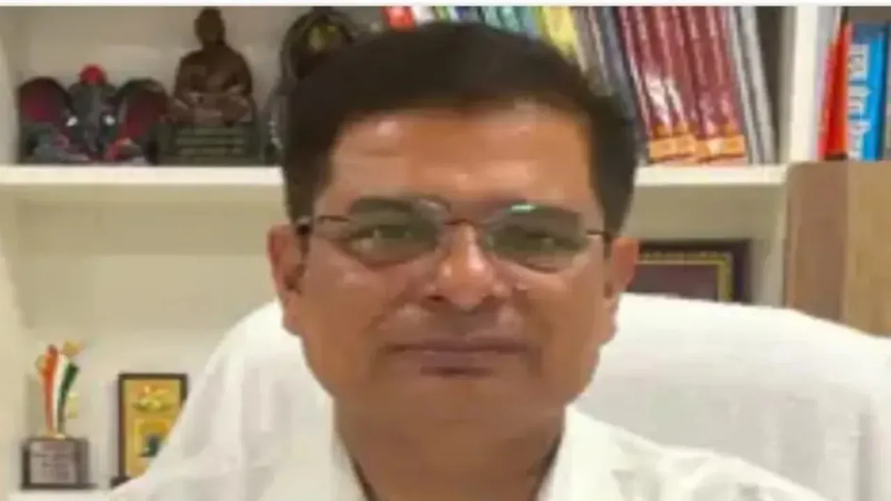 शासन की बड़ी कारवाई : देवरिया मेडिकल कालेज के प्रधानाचार्य को हटाया, पानी की टंकी शव मिलने का मामला