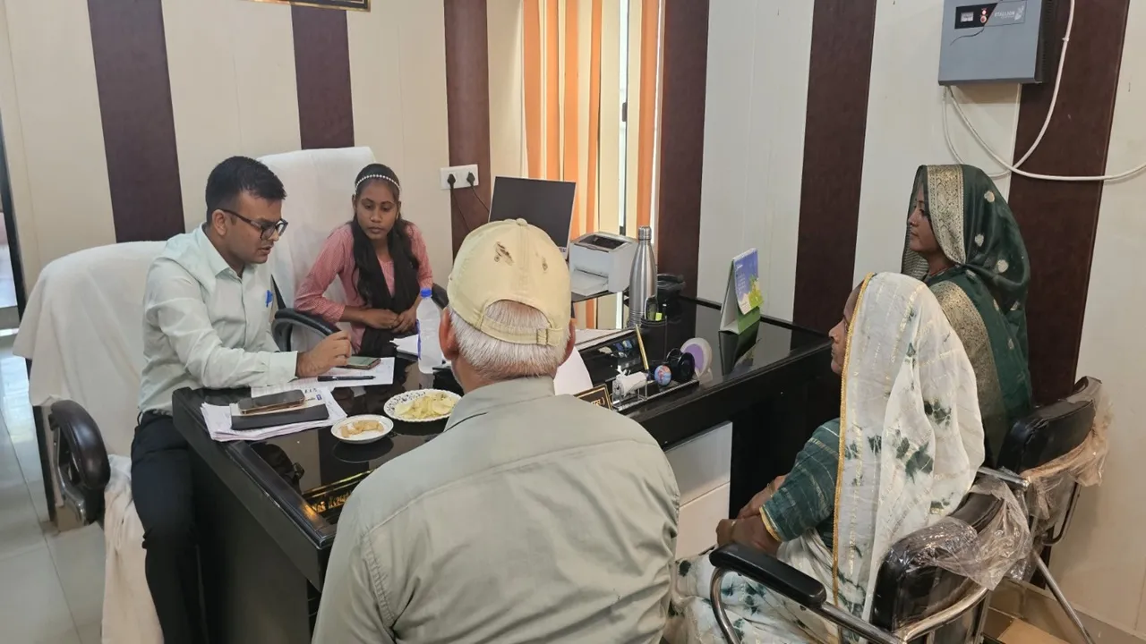 बाराबंकी : आंचल बनी एक दिन की बीडीओ, दिखाई मजबूत नेतृत्व क्षमता