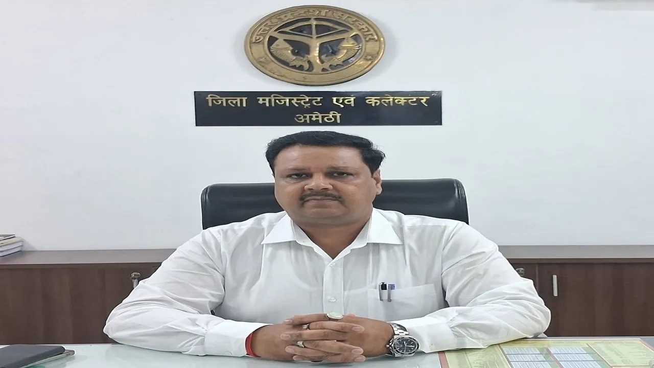 डीएम की बड़ी कार्रवाई : सुरक्षा मानकों की अनदेखी पर 3 आतिशबाजी लाइसेंस निरस्त