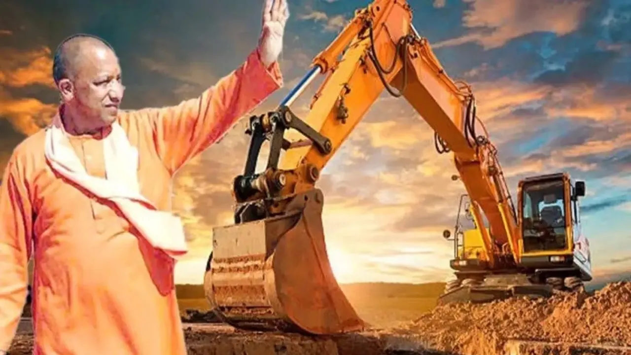 बहराइच में अवैध कब्जे पर चला नगर पालिका का बुलडोजर, 18 अर्धनिर्मित दुकानों पर को किया गया ध्वस्त