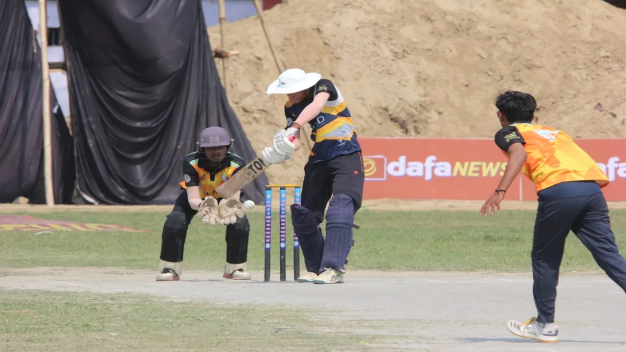 बाराबंकी : सुलतानपुर ने बहराइच को 8 विकेट से रौंदा, अंश पटेल की तूफानी पारी, बने मैन ऑफ द मैच