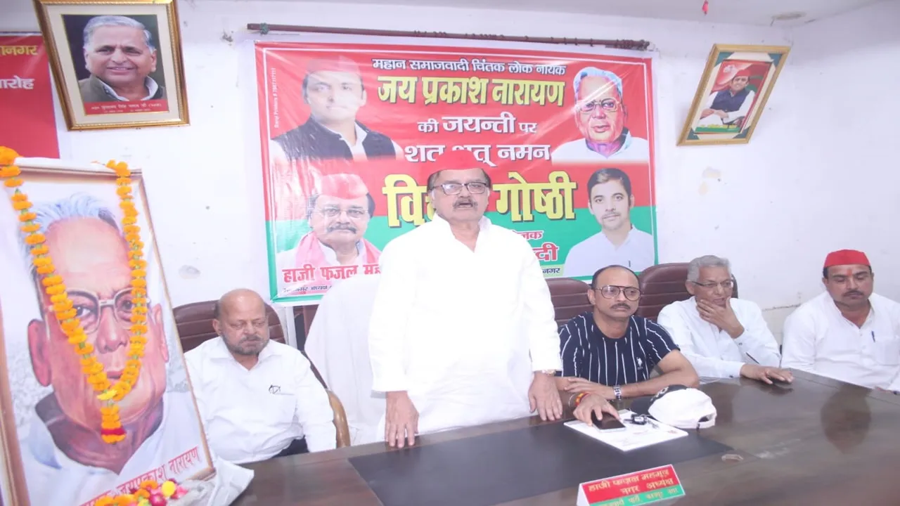 कानपुर : जेपी नारायण ने आईएमए की छत से युवाओं को किया था संबोधत 