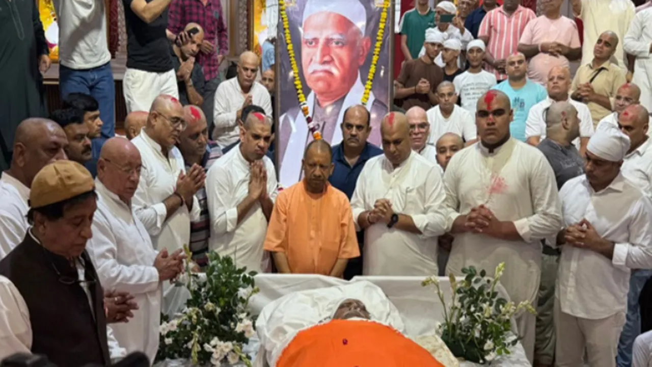 शिव शांति आश्रम पहुंचे सीएम योगी, संत शिरोमणि साईं चांडूराम के किए अंतिम दर्शन 