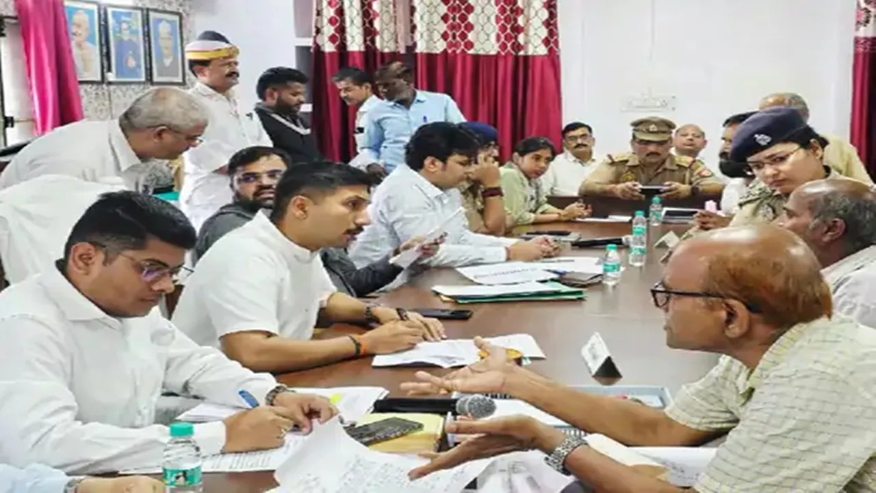 राजस्व मामलों के निस्तारण में लखनऊ अव्वल, प्रयागराज को मिला दूसरा स्थान