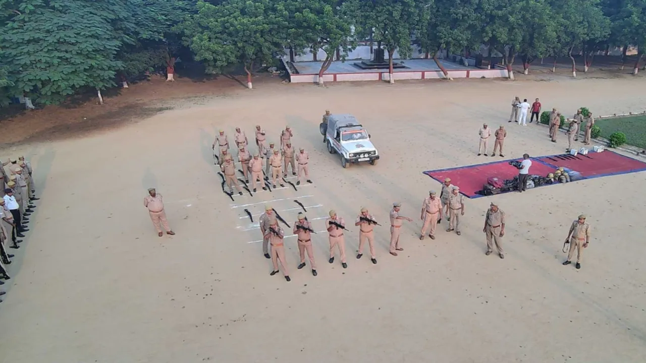 बाराबंकी : पुलिस बल ने दंगे से निपटने को सीखी बारीकियां 