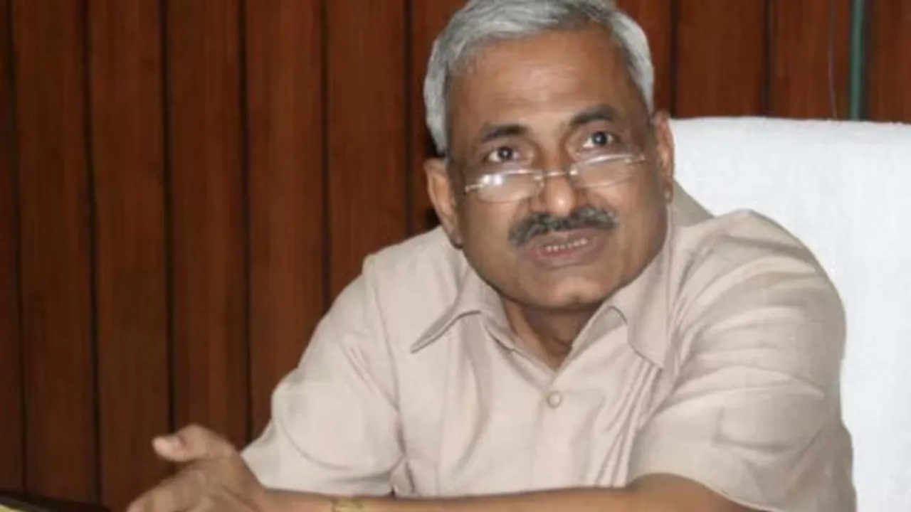 लखनऊ : रिटायर्ड डीजीपी की साइबर ठग ने फेसबुक पर बनायी जाली आईडी, परिचितों को  संदेश भेजकर मांगे रुपये