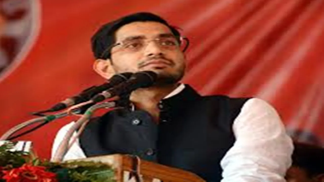 संभल में गरजे सपा सांसद आदित्य यादव, कहा- आगामी विधानसभा चुनाव को हिंदू बनाम मुस्लिम बनाना चाहती है भाजपा