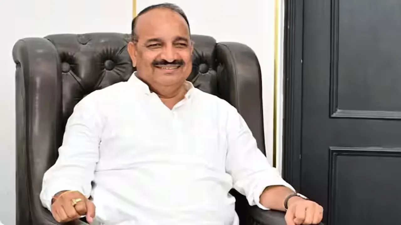  अस्पताल में भर्ती मंत्री दिनेश प्रताप सिंह का इमोशनल पोस्ट- 'जल्द राजनीतिक अखाड़े में दो-दो हाथ करूंगा'