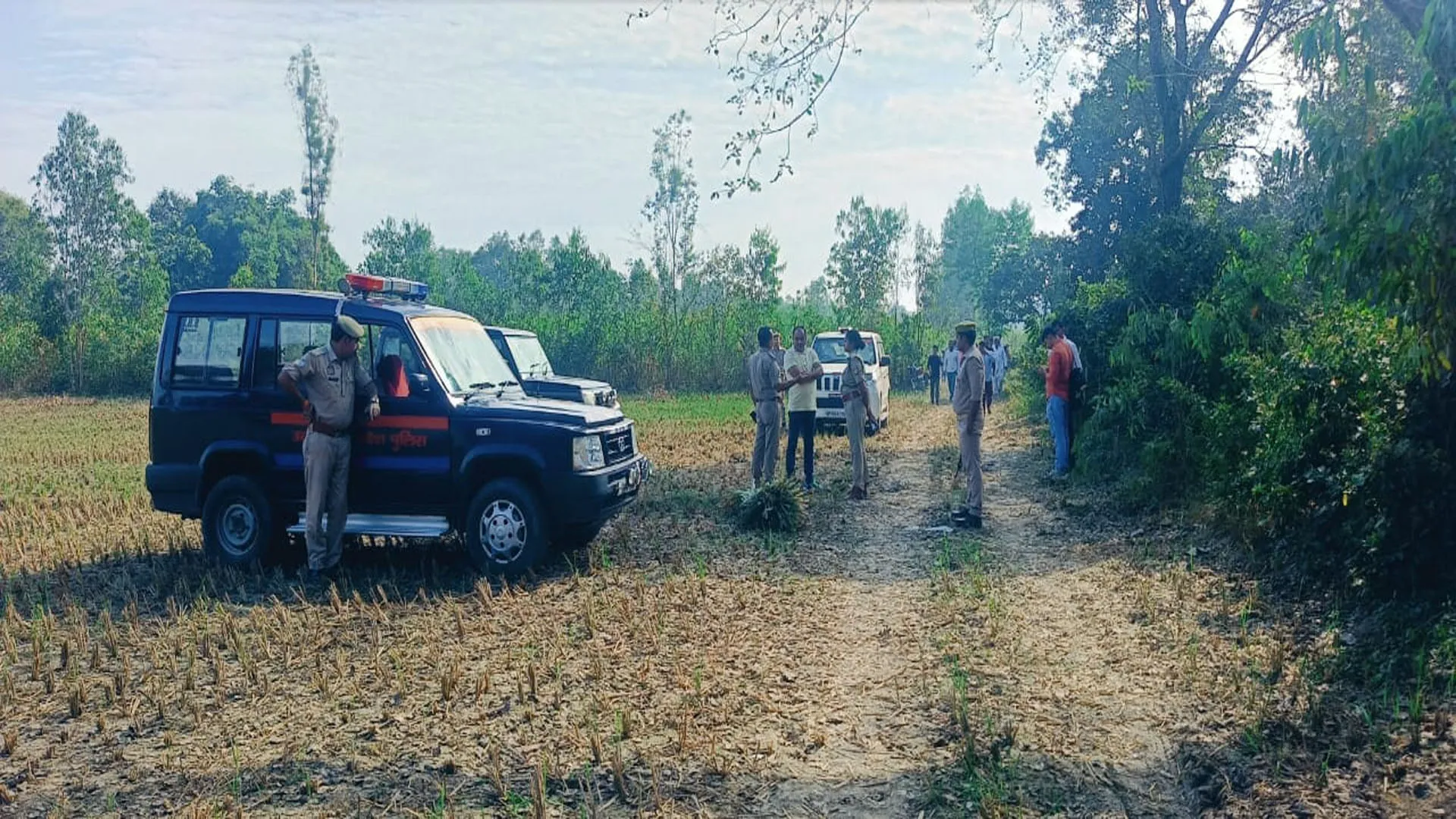 पीलीभीत: सराफा दुकान से तिजोरी उखाड़ ले गए चोर, पुलिस की टीमें छानबीन में जुटी 