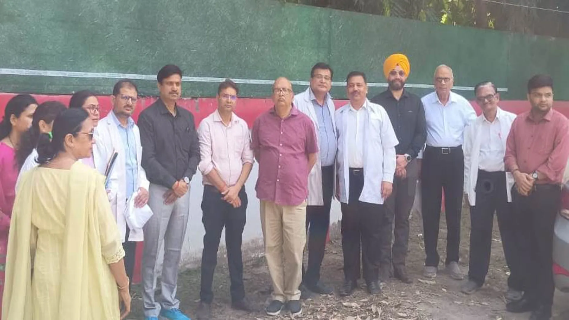 पीलीभीत: मरीज की मौत के बाद निजी अस्पताल में उत्पात और अभद्रता...200 लोगों पर FIR
