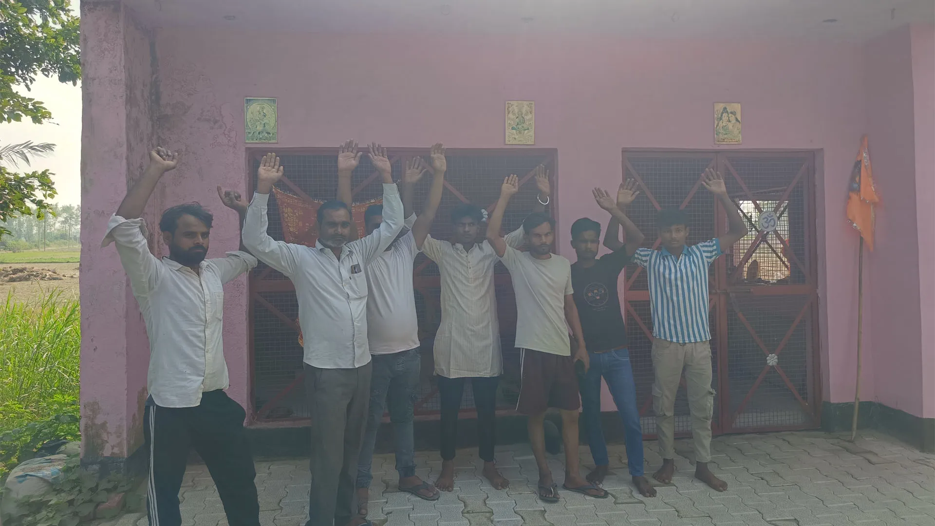 Moradabad: दीपावली पर मंदिर से दान पेटी चोरी, ग्रामीणों में गुस्सा