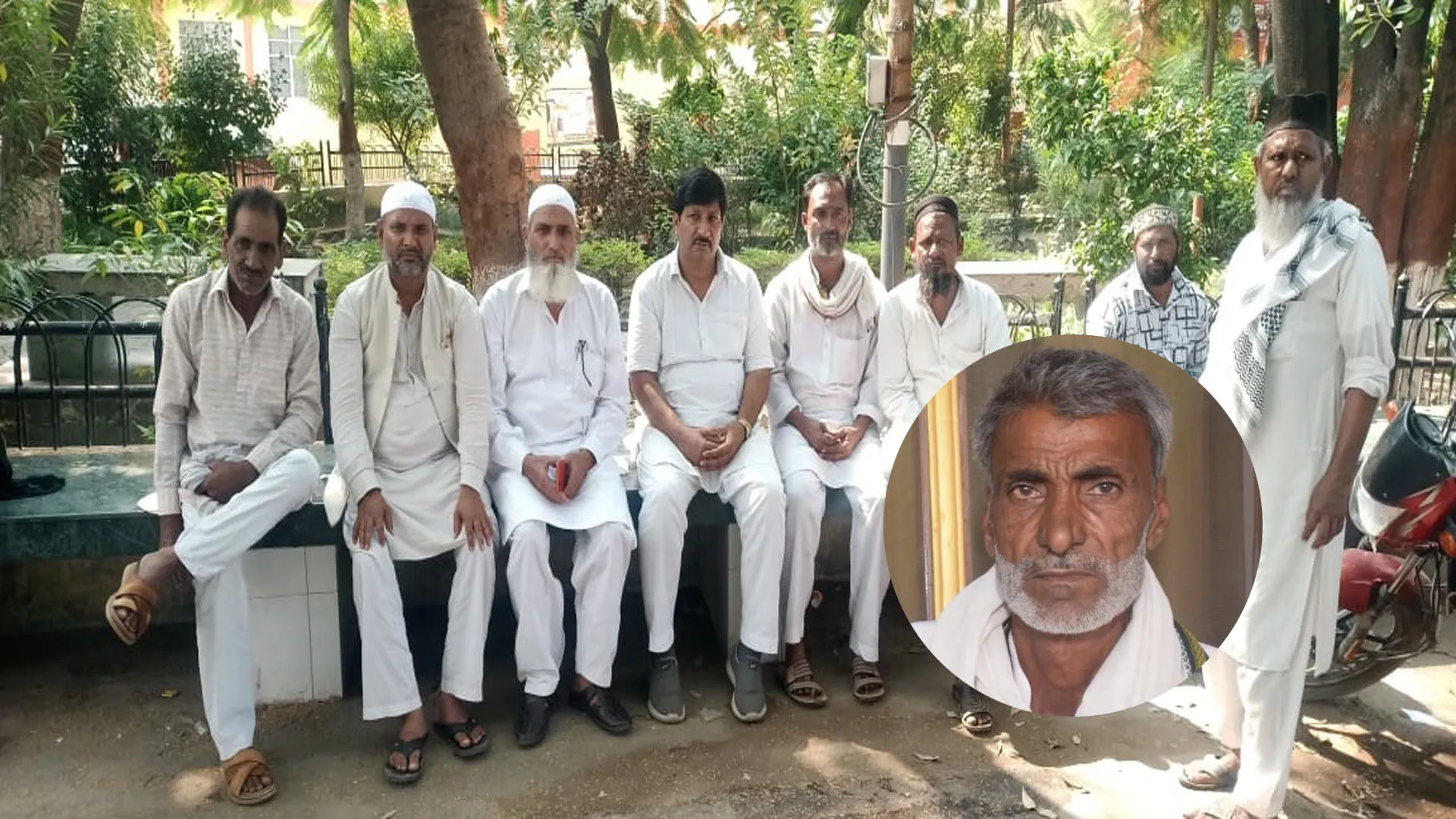 Rampur: ट्रैक्टर-ट्रॉली और पिकअप की चपेट में आने से बाइक सवार की मौत