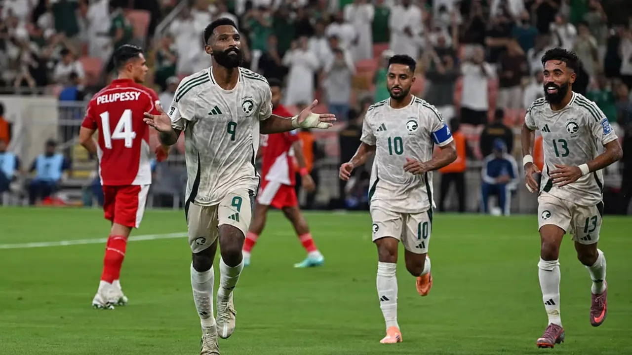 Football World Cup: ओमान को हरा यूएई 1990 के बाद पहली बार फुटबॉल विश्व कप के लिए क्वालीफाई करने के करीब 