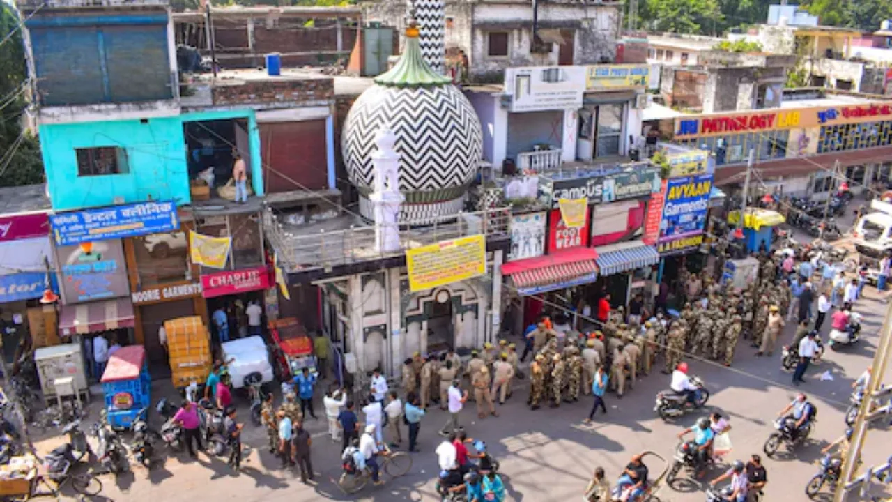 बरेली में नहीं निकलेगा जुलूस-ए-गौसिया, इंटरनेट बंद, चप्पे-चप्पे पर फोर्स का पहरा 