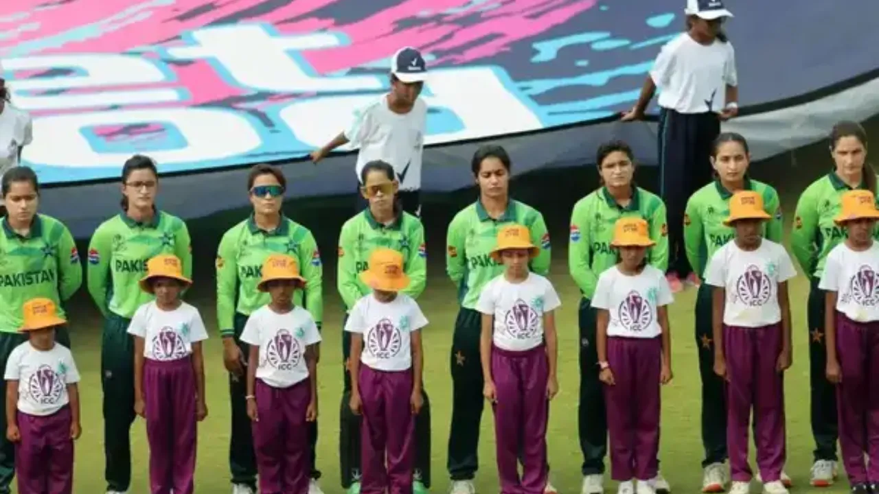 महिला वर्ल्ड कप में पाकिस्तान की बेइज्जती के बाद PCB ने लिया ये फैसला, शुरू की मुख्य कोच को बर्खास्त करने की तैयारी