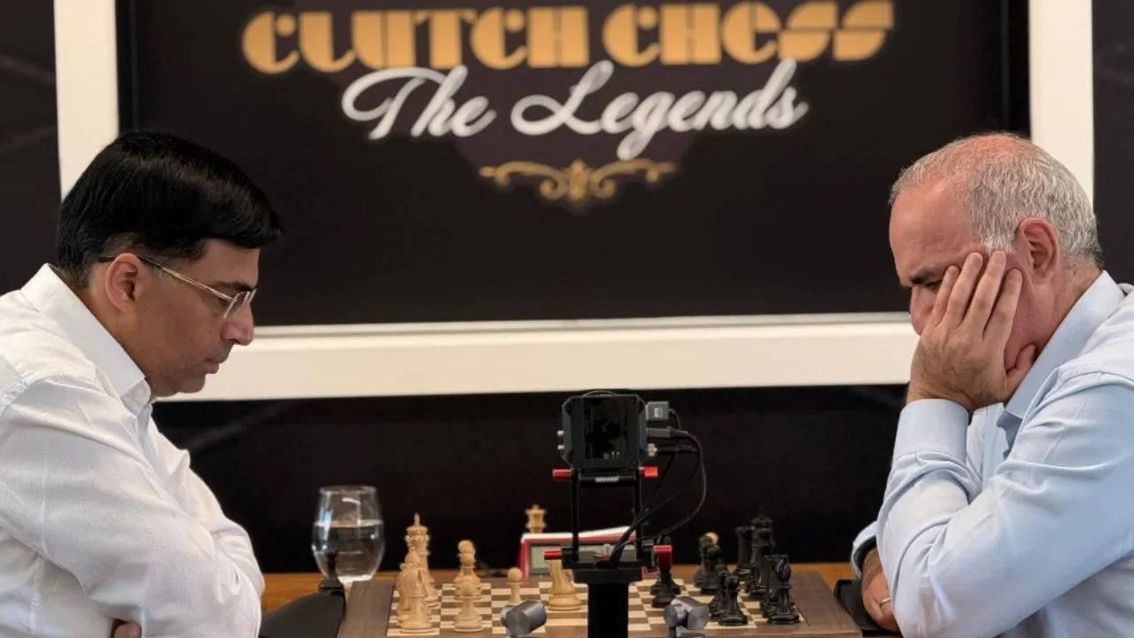 Clutch Chess Legends match: कास्परोव ने आनंद पर शुरुआती बढ़त बनाई 