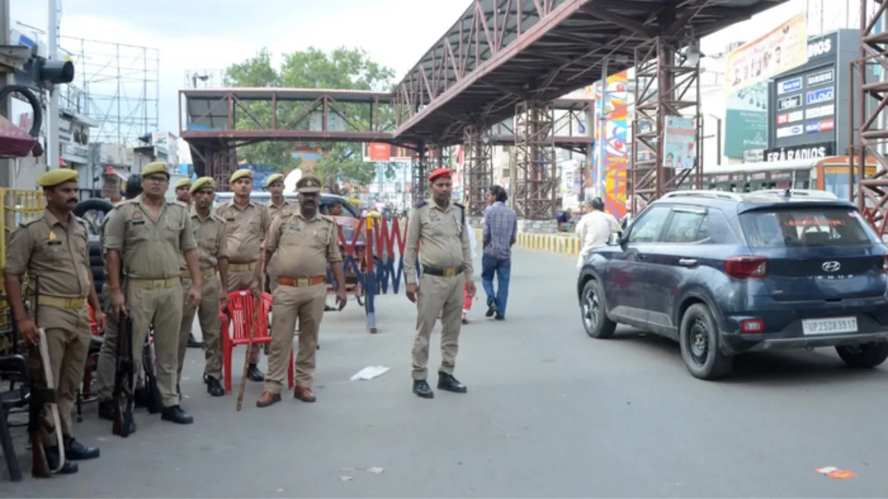 बरेली में तनाव: जुमे की नमाज के लिए हाई अलर्ट, ड्रोन से निगरानी, 8500 सुरक्षाकर्मी तैनात