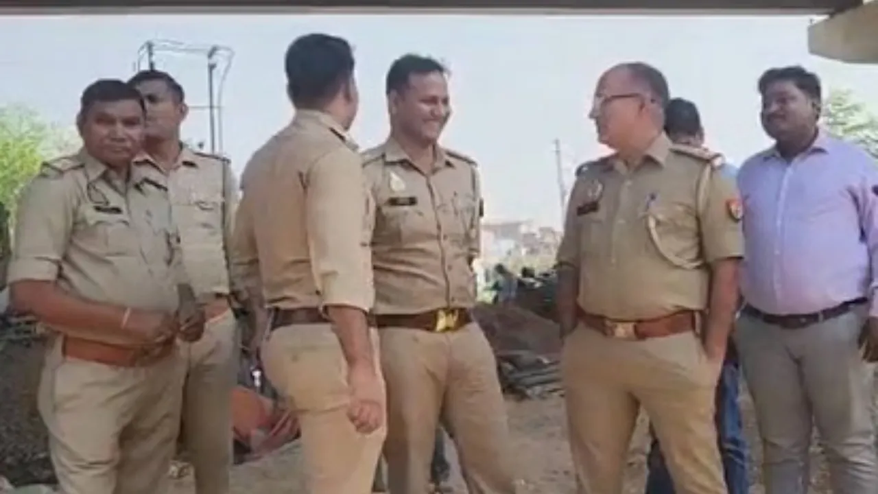 UP News: नहीं हुई शव की पहचान, 60 कैमरों की खंगाली गई फुटेज, पारा में हत्या कर बोरे में भरकर फेंका गया था शव