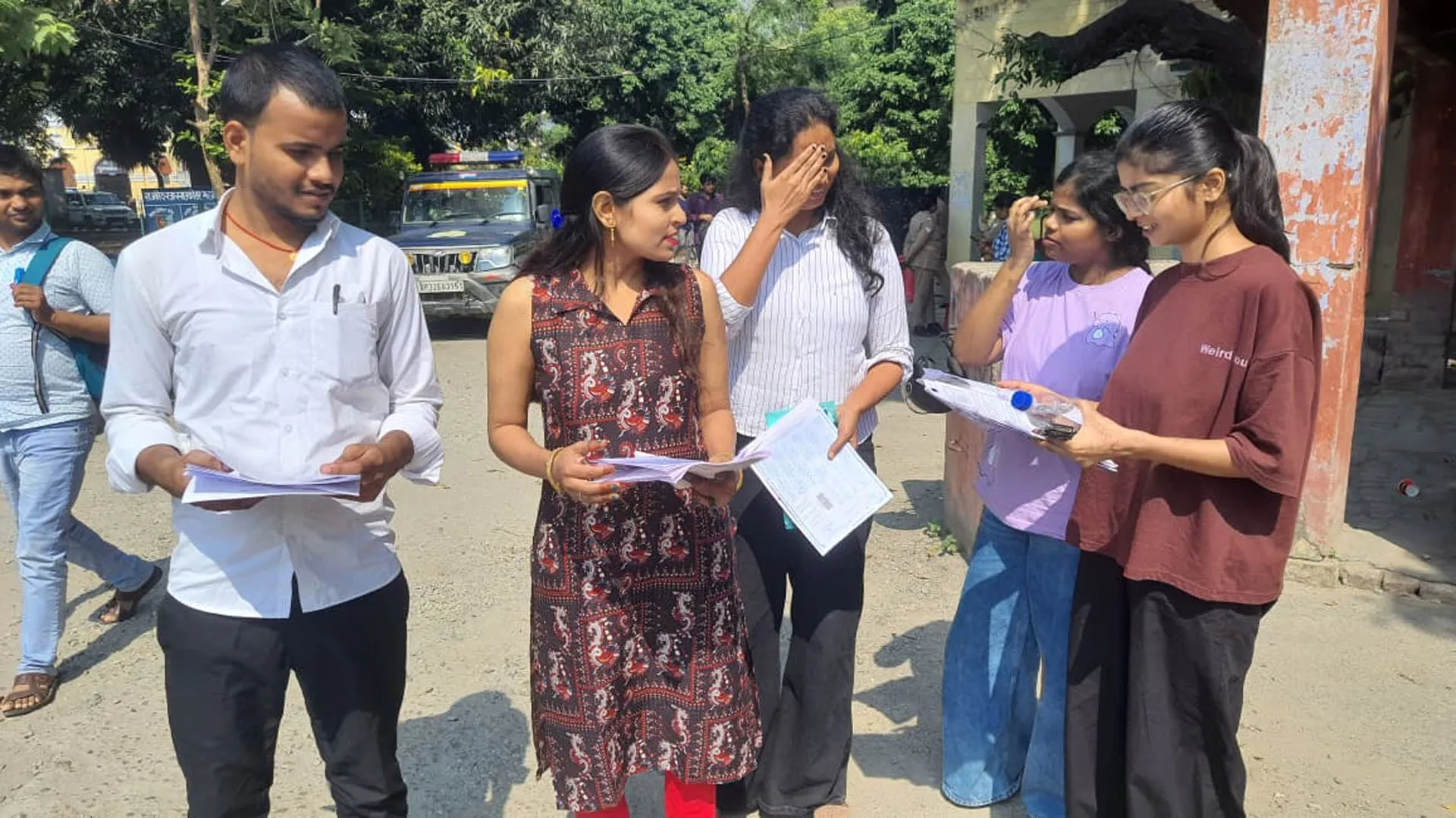 PCS Exam:पहली पाली में 1938 और दूसरी में 1940 ने छोड़ी परीक्षा