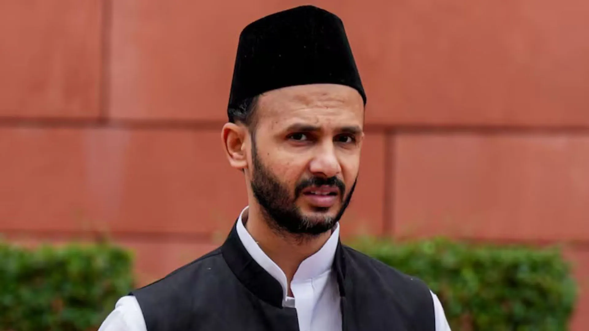 UP: सपा सांसद बोले-अफगान मंत्री का स्वागत वही कर रहे हैं जिन्होंने दादा बर्क पर किया था केस