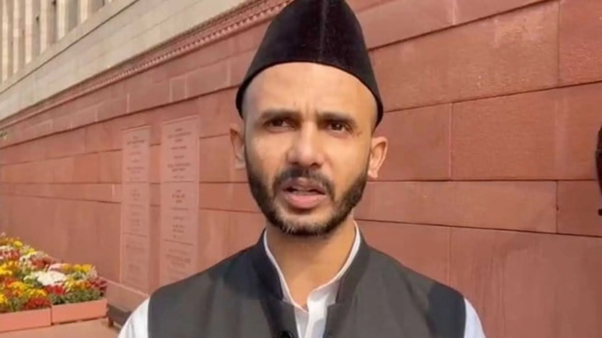 UP: सांसद जियाउर्रहमान के खिलाफ मुकदमे की सुनवाई पर रोक