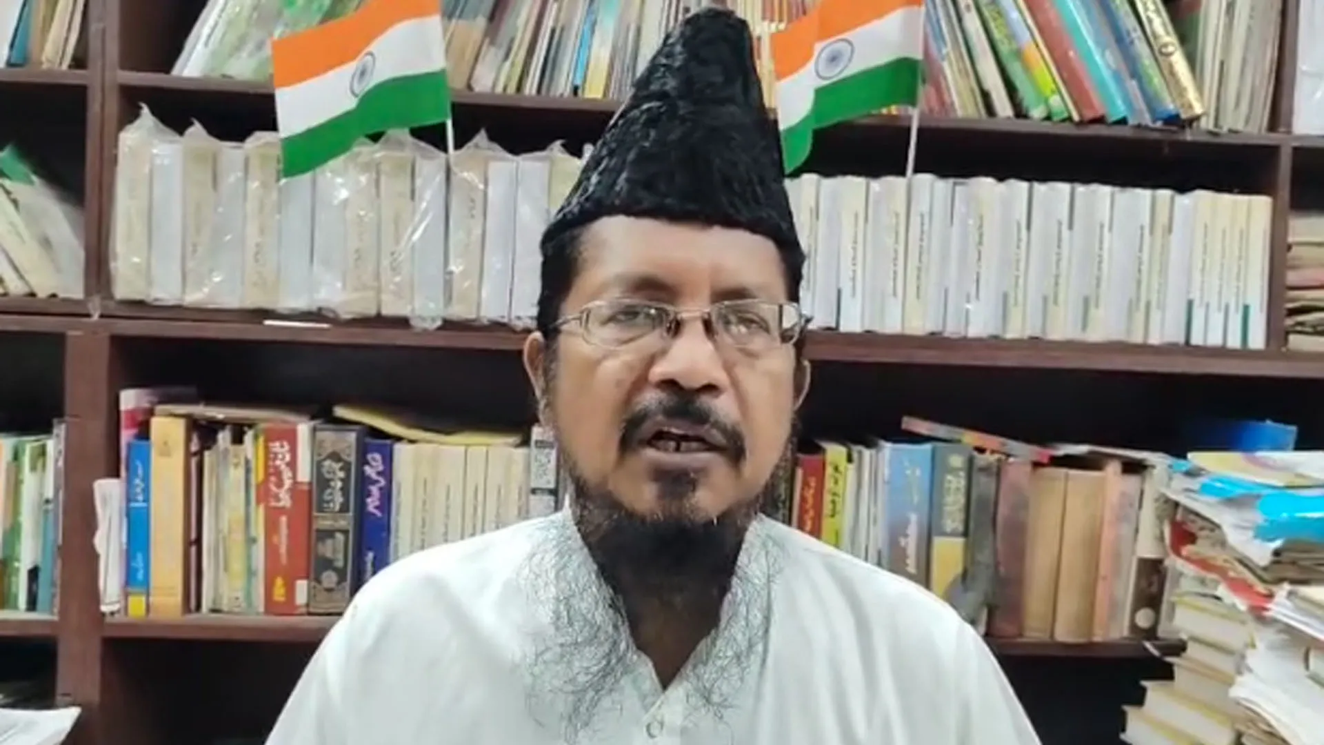 Bareilly:  जुमा की नमाज के बाद सीधे घरों को जाएं, मस्जिद के इमाम राजनीति का हिस्सा न बनें