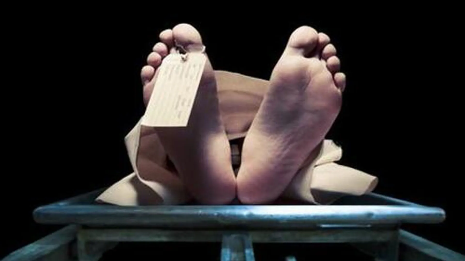 बदायूं : महिला की मौत...परिवार ने लगाया गला दबाकर हत्या करने का आरोप