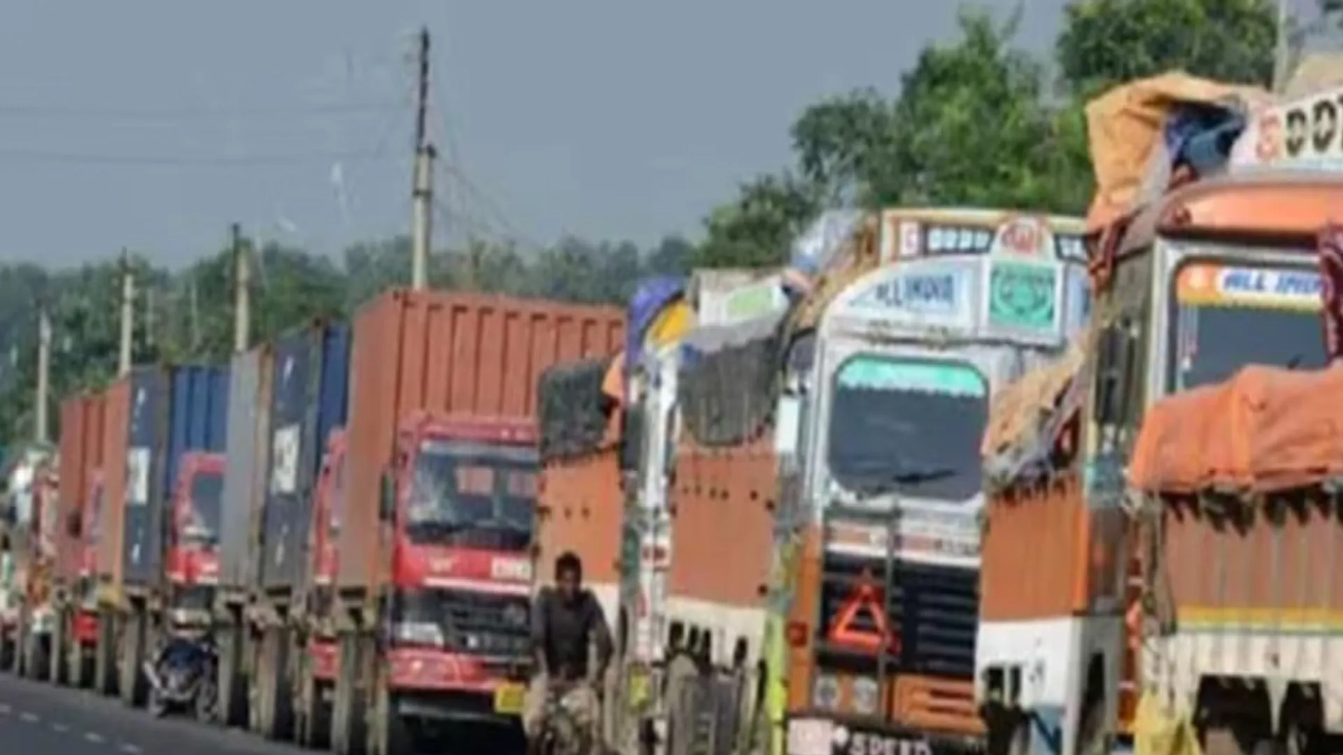   Deepotsav 2025: आज रात 12 से हाईवे पर भारी वाहनों का प्रवेश नहीं, इन जिलों से आने वाले वाहनों को अन्य मार्ग पर किया जाएगा डायवर्ट