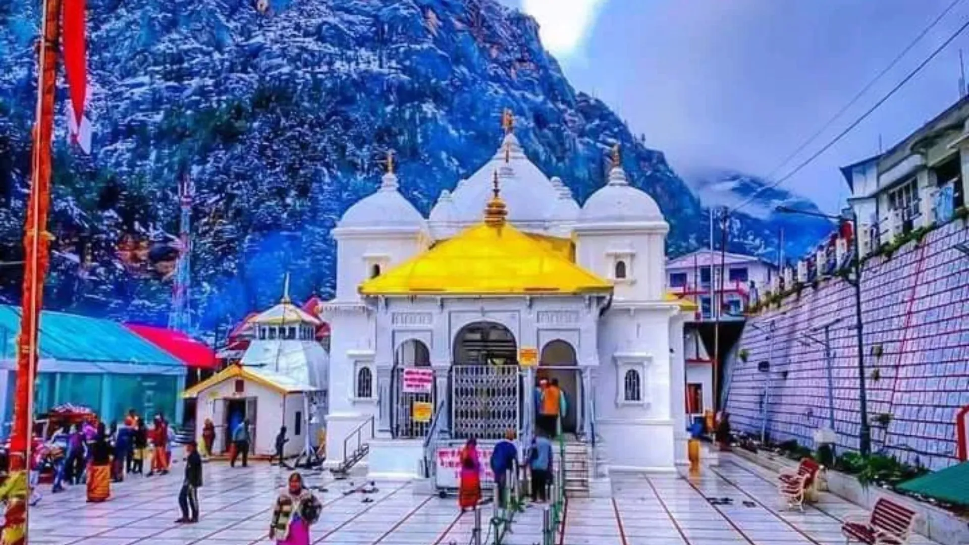  Chardham Yatra: वैदिक मंत्रोच्चारण के साथ बंद हुए गंगोत्री मंदिर के कपाट, अब छह माह तक यहां होंगे दर्शन