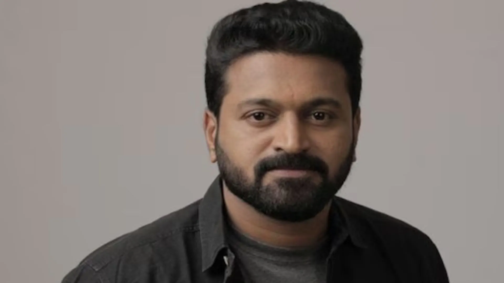 Kantara: Chapter 1:  इधर फिल्म कर रही धड़ाधड़ कमाई...उधर ऋषभ शेट्टी ने दिखाया जबरदस्त ट्रांसफॉर्मेशन, फैंस को आया खुद पसंद 