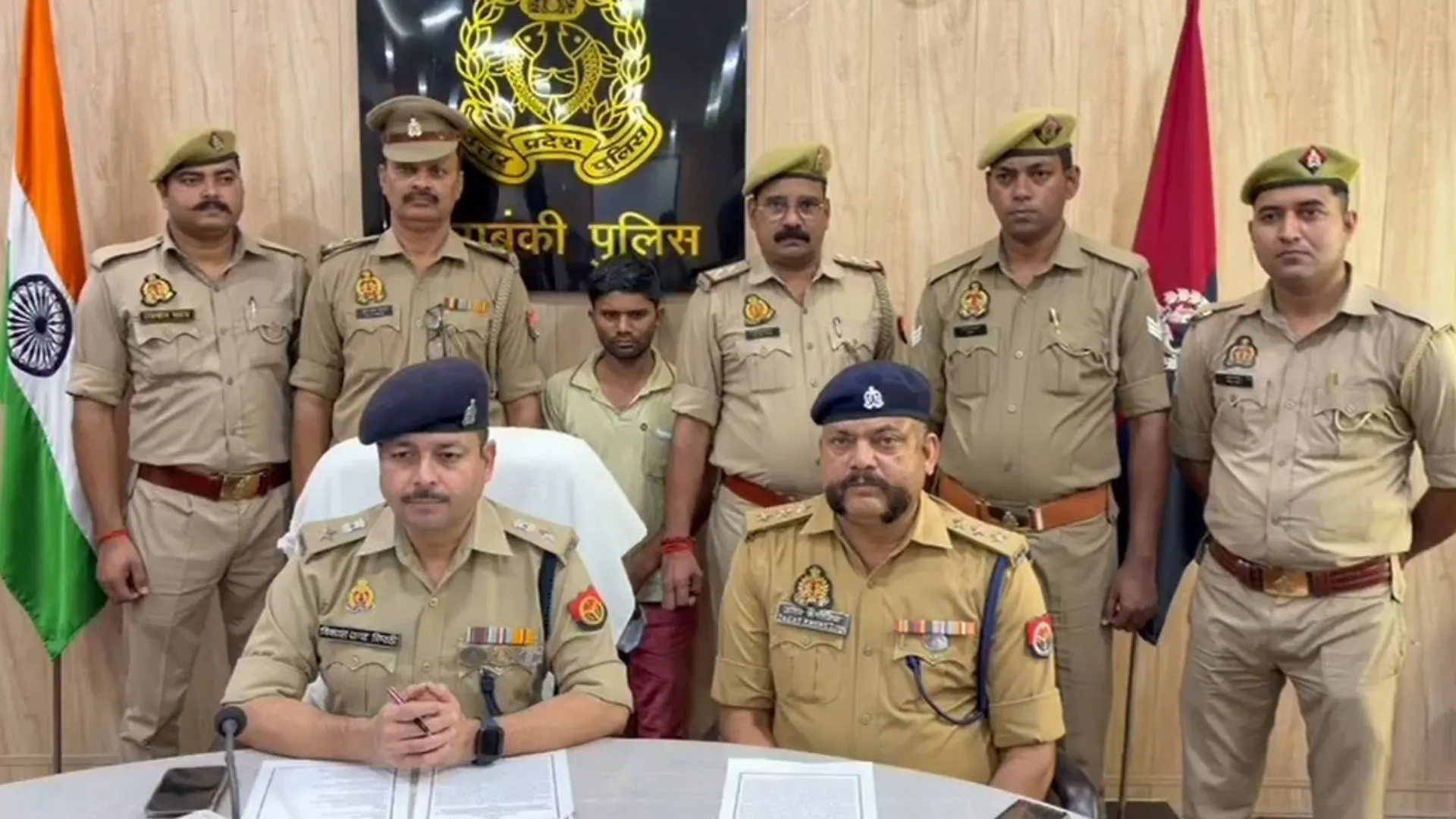 बाराबंकी में सुपारी देकर रिक्शा चालक से कराई पति की हत्या, पुलिस के हत्थे चढ़ी पत्नी और हत्यारा रिक्शा चालक 
