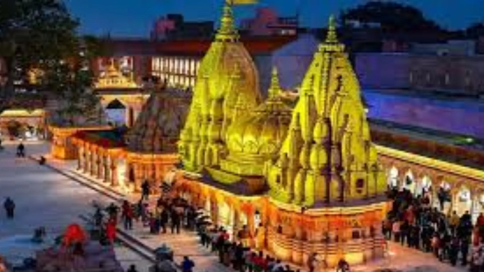  दिवाली पर सज गया श्री काशी विश्वनाथ धाम... सुगंधित फूलों और रोशनी से जगमगाया दरबार 