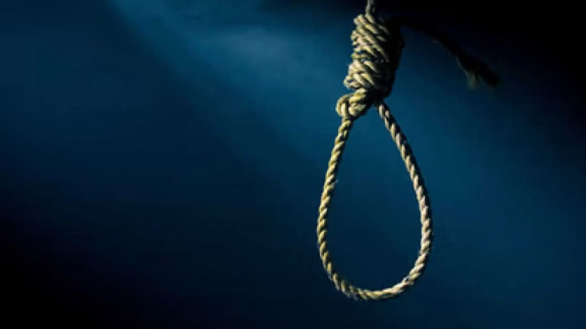    पीपल के पेड़ से लटकता मिला युवक का शव: कलवारी थाना क्षेत्र की घटना, जांच में जुटी पुलिस
